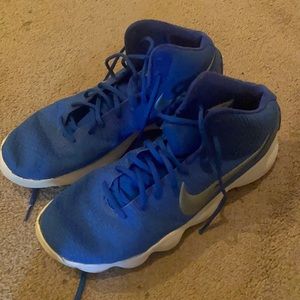 Size 11 Nike Basketball Shoes